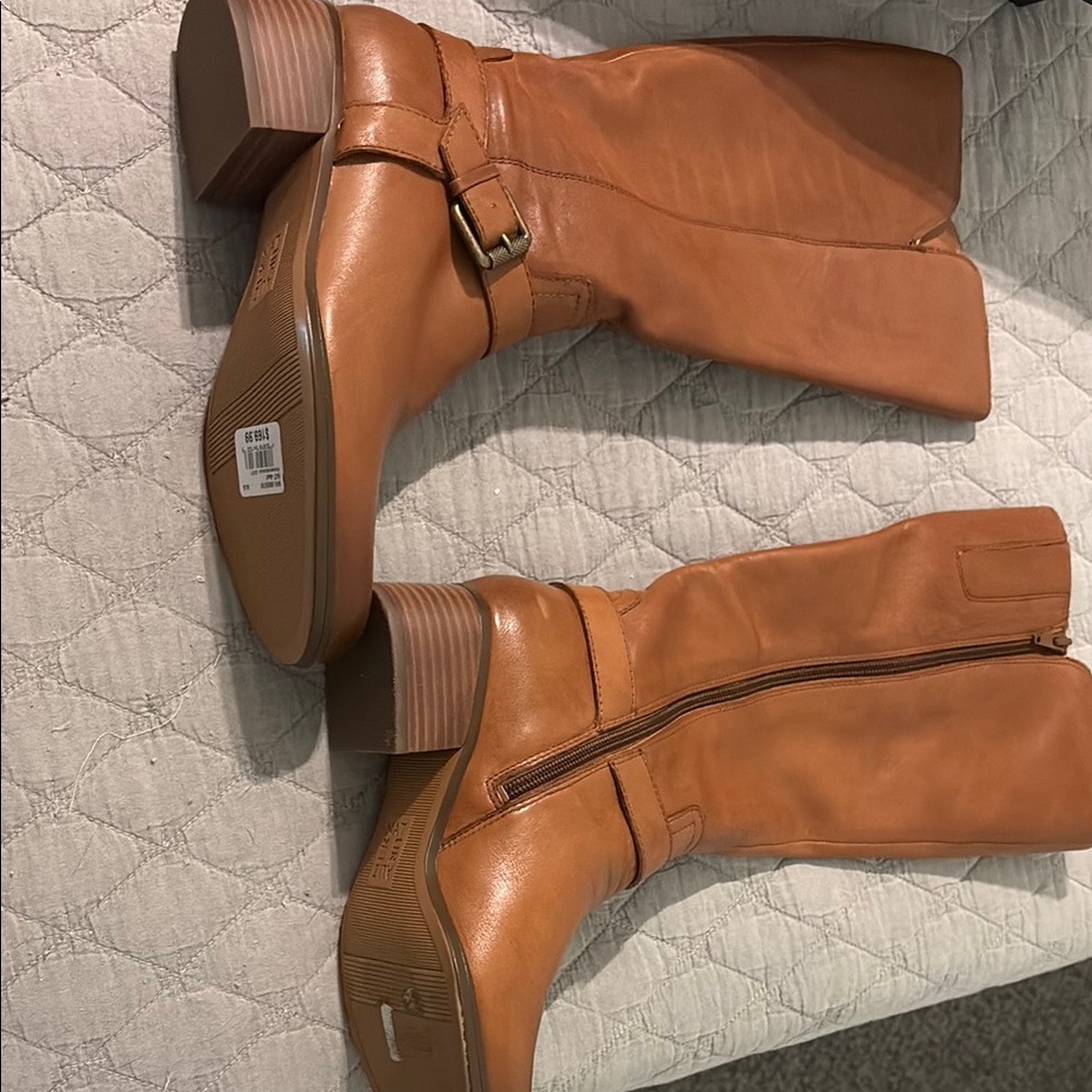 Naturalizer Tan Heeled Boots with Minimalist Design